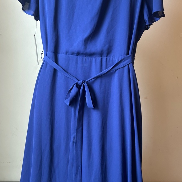 Lulu's Midi Wrap Dress Blue Size Large New - Picture 11 of 15